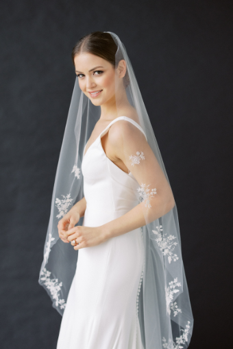 Toni Federici Chloe #0 default Light Ivory thumbnail