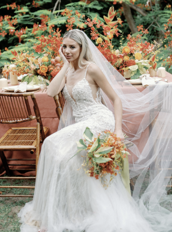 Toni Federici La Perla #3 default Light Ivory thumbnail