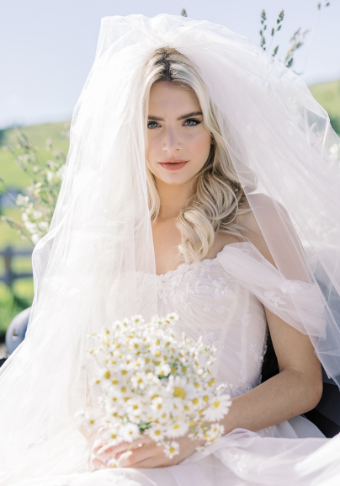 Toni Federici Wedding Cake #3 Light Ivory thumbnail