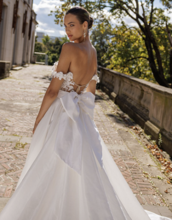 Eve of Milady Style# 4429 Gown Only #7 Diamond White/Blush thumbnail