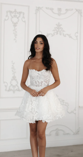 Untamed Petals Jacqueline #7 White thumbnail