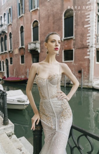 Rara Avis Darlin (RA) #1 Milk/Silver thumbnail