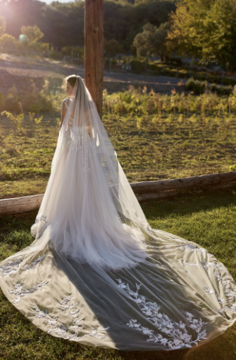 Eddy K Style# Carrie Catherdral Veil #0 default Iv thumbnail