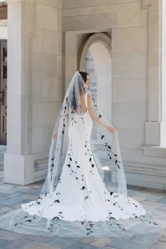 Toni Federici Espresso #0 default Light Ivory thumbnail