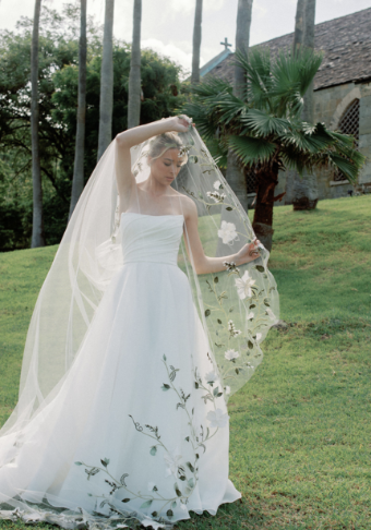 Toni Federici Morning Glory #0 default Light Ivory thumbnail