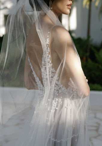 Toni Federici Patricia #2 default Light Ivory thumbnail