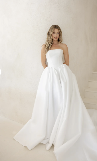 Lé Lee Studio Style# Riley #13 default Ivory thumbnail