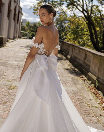Eve of Milady Style# 4429 Gown Only #7 Diamond White/Blush thumbnail