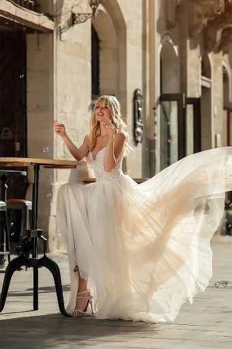 Oksana Mukha BARB #7 Ivory/Blush thumbnail