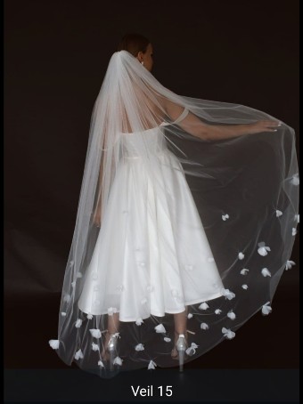 Blammo Biamo Veil 15 - 3D Scattered Floral #0 default White thumbnail